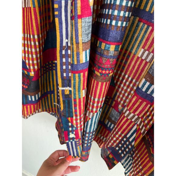 VINTAGE | Marcus by Neiman Marcus Linen Blend Abstract Pattern Button-Down Shirt - Picture 6 of 16
